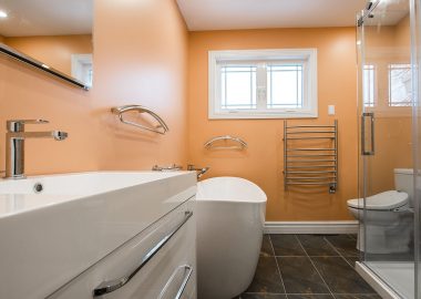 Small bathroom remodeling Rockford Illinois